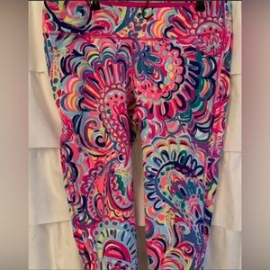 XL Lilly Pulitzer Psychadelic Sunshine cropped leggings EUC